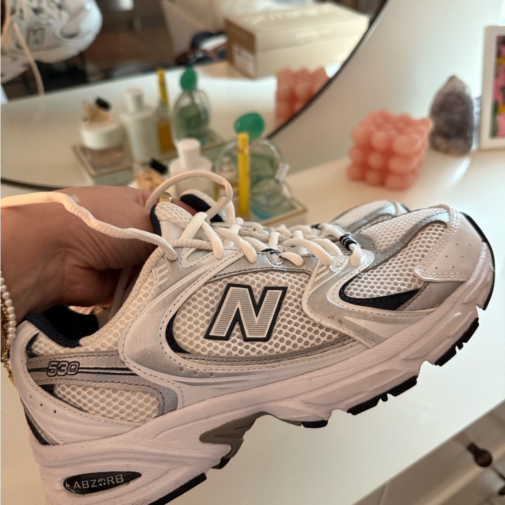 New Balance 530's size 7